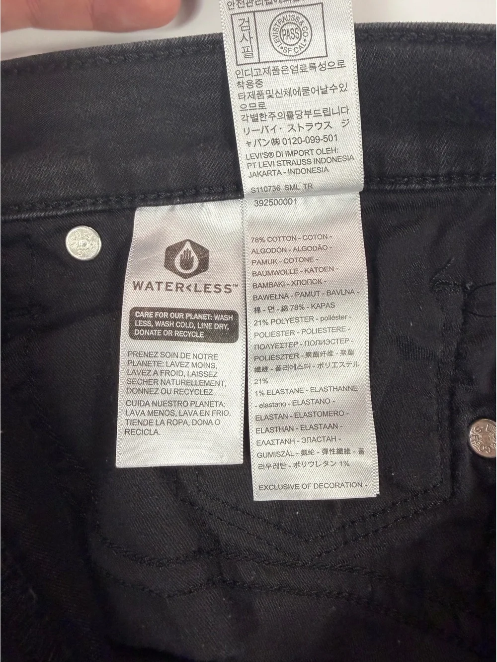 Levi's 312 Shaping Slim Jeans Women's W30 L32 Black Stretch Mid Rise WaterLess